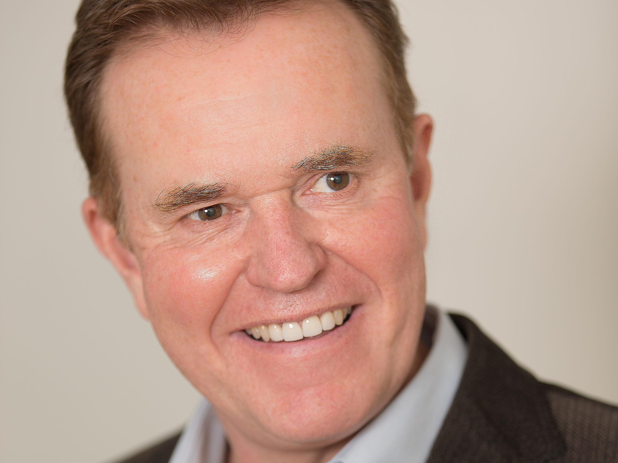 Laugh QC-Thursday Night Comedy Series starring Steve Hytner at Adler Theatre – Davenport, IA
