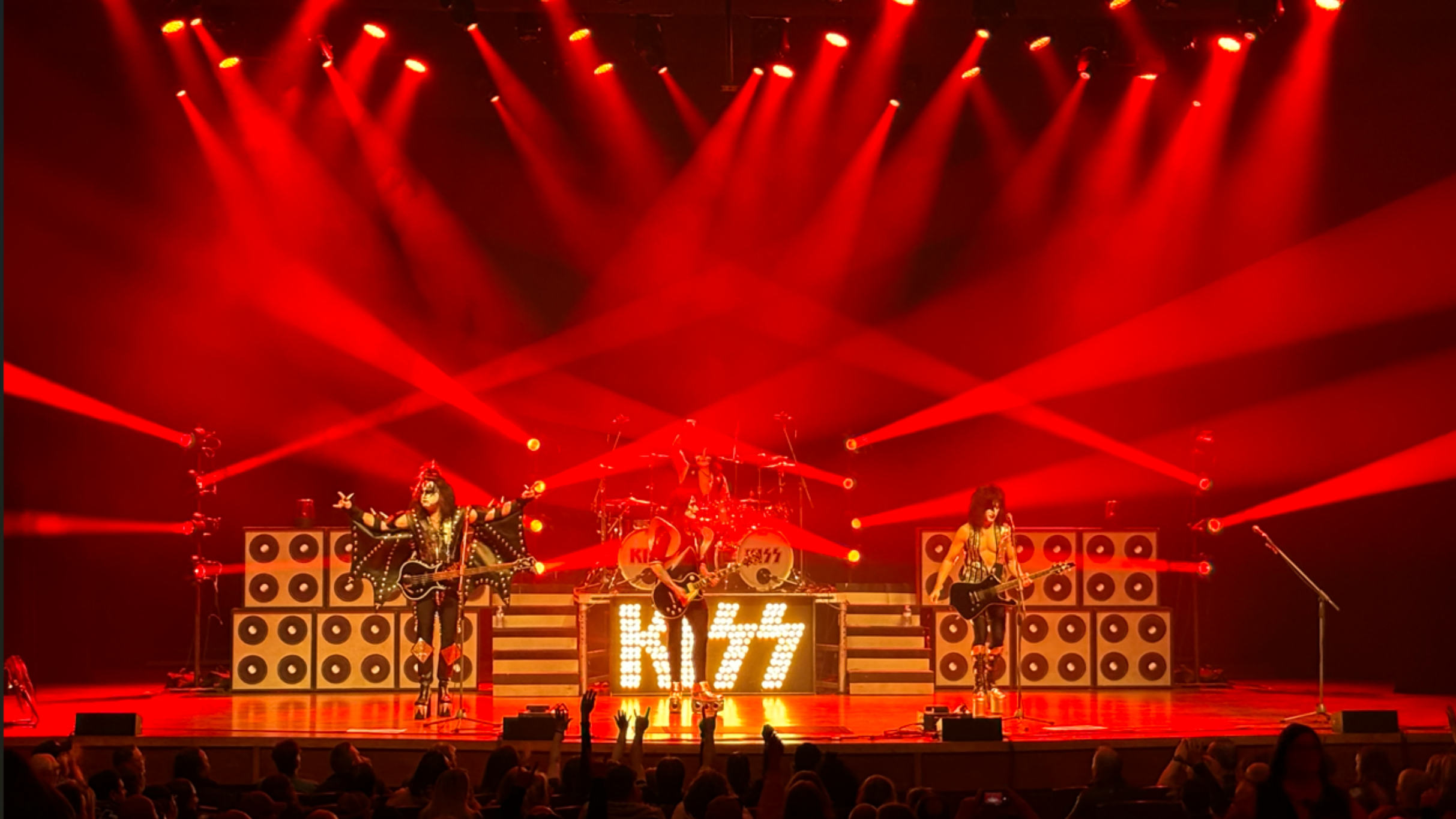 Love Guns – Hommage Kiss at Le Club DIX30 – Brossard, QC