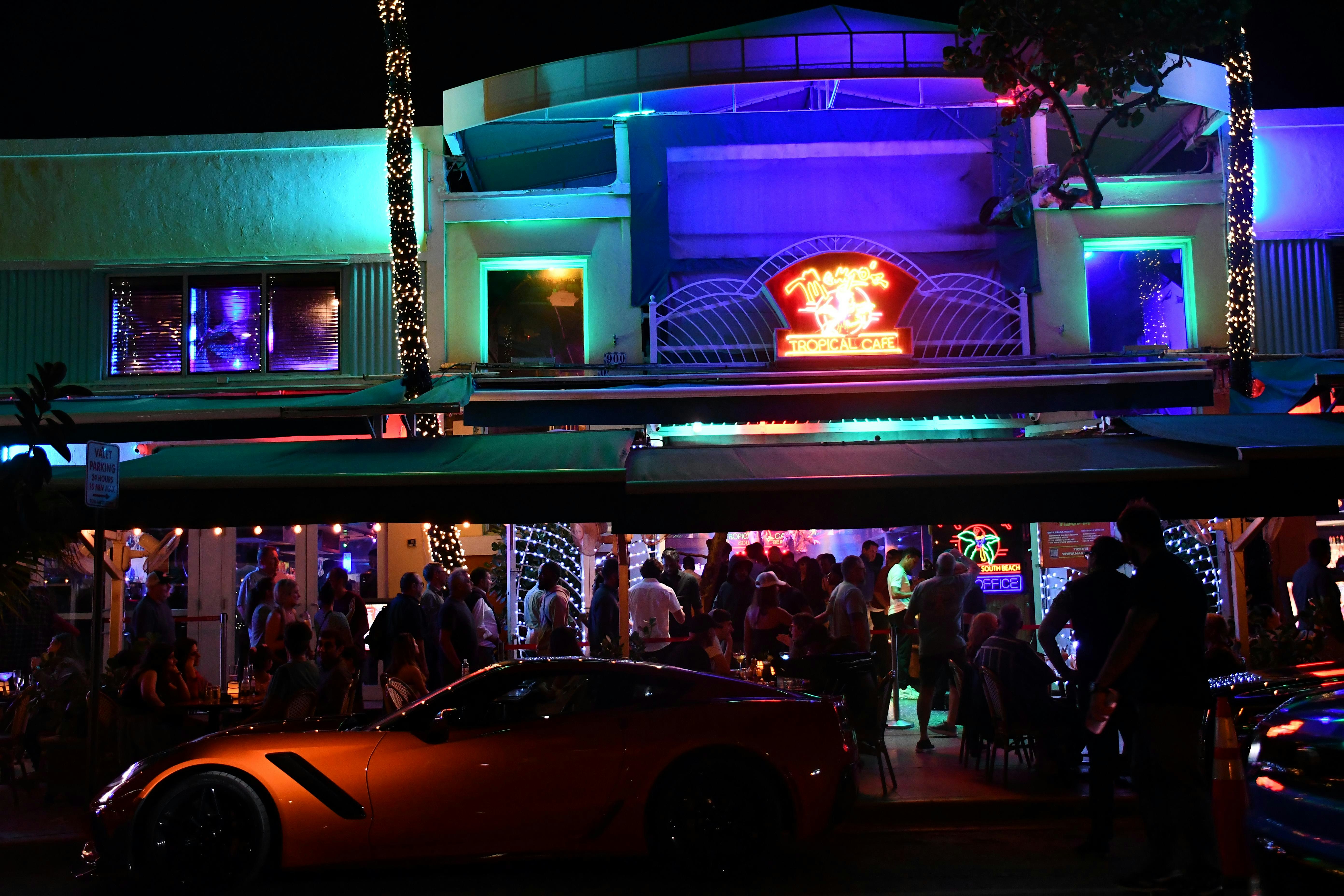 The Hottest Latin Party in Miami – The Mojito Room at Mango’s South Beach at Mango’s – Miami – Miami Beach, FL