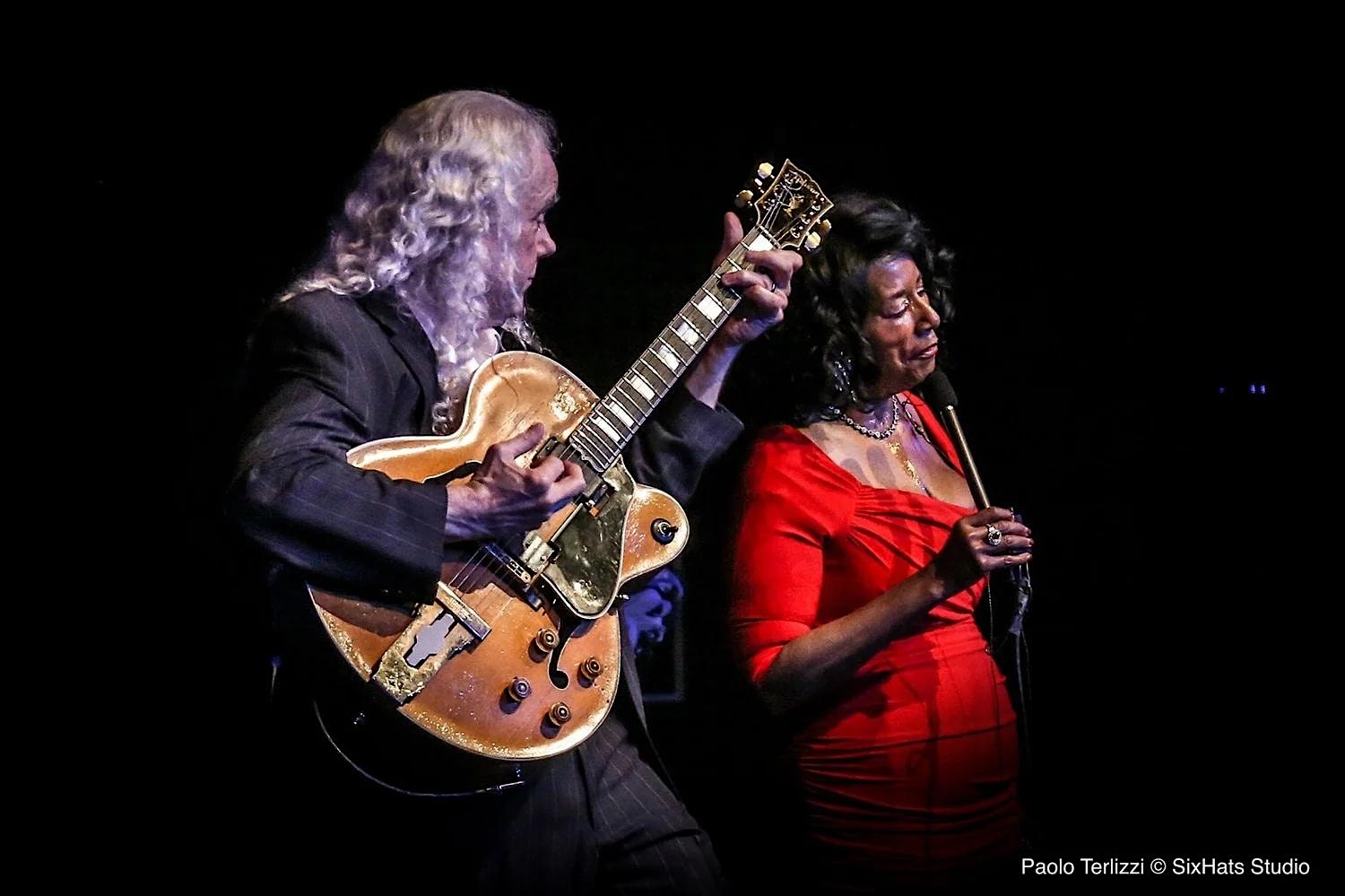 Tuck and Patti at Almost Famous Wine Lounge – Livermore, CA