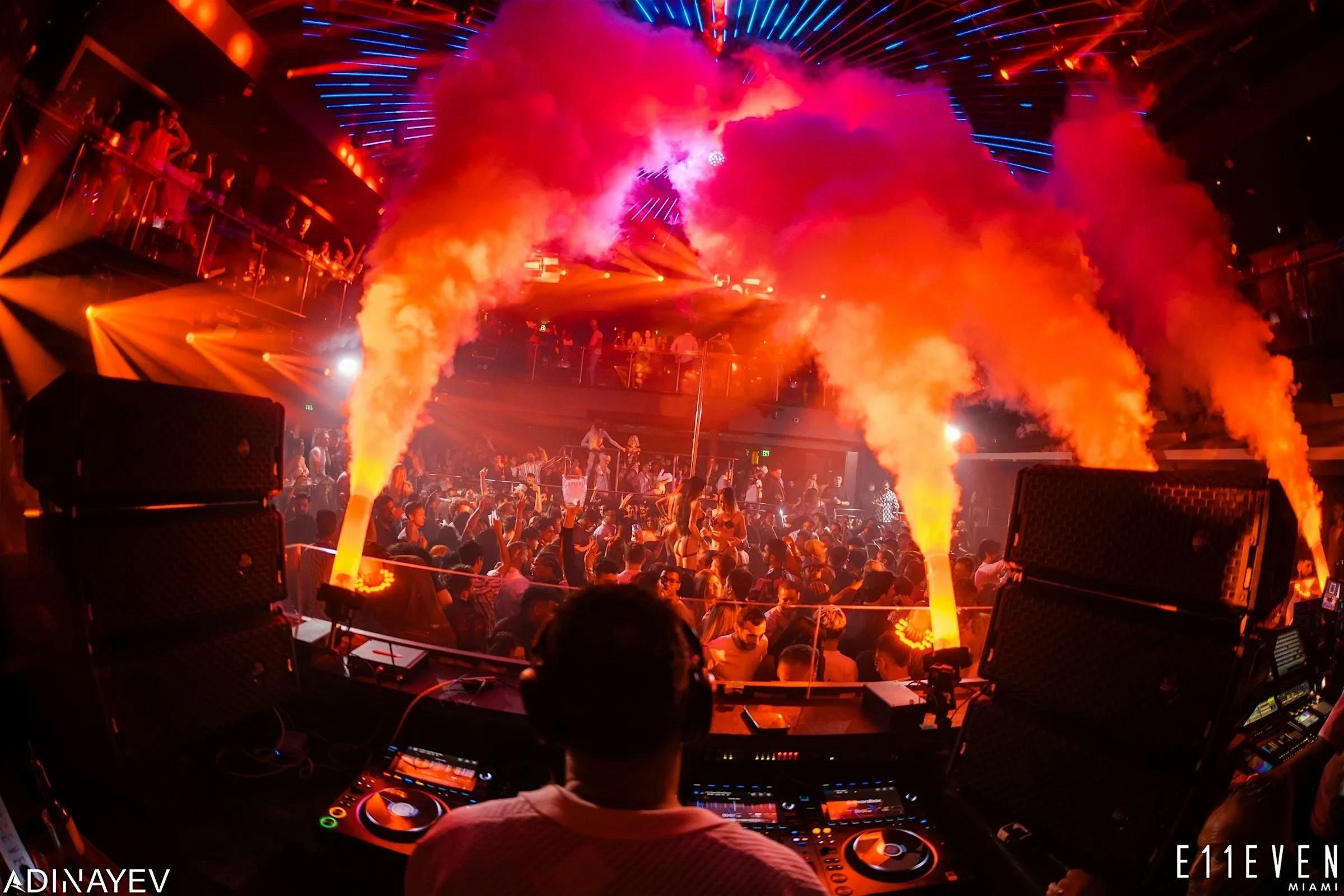 BEST MIAMI CLUB PARTY PACKAGE at Ocean Drive – Miami Beach, FL