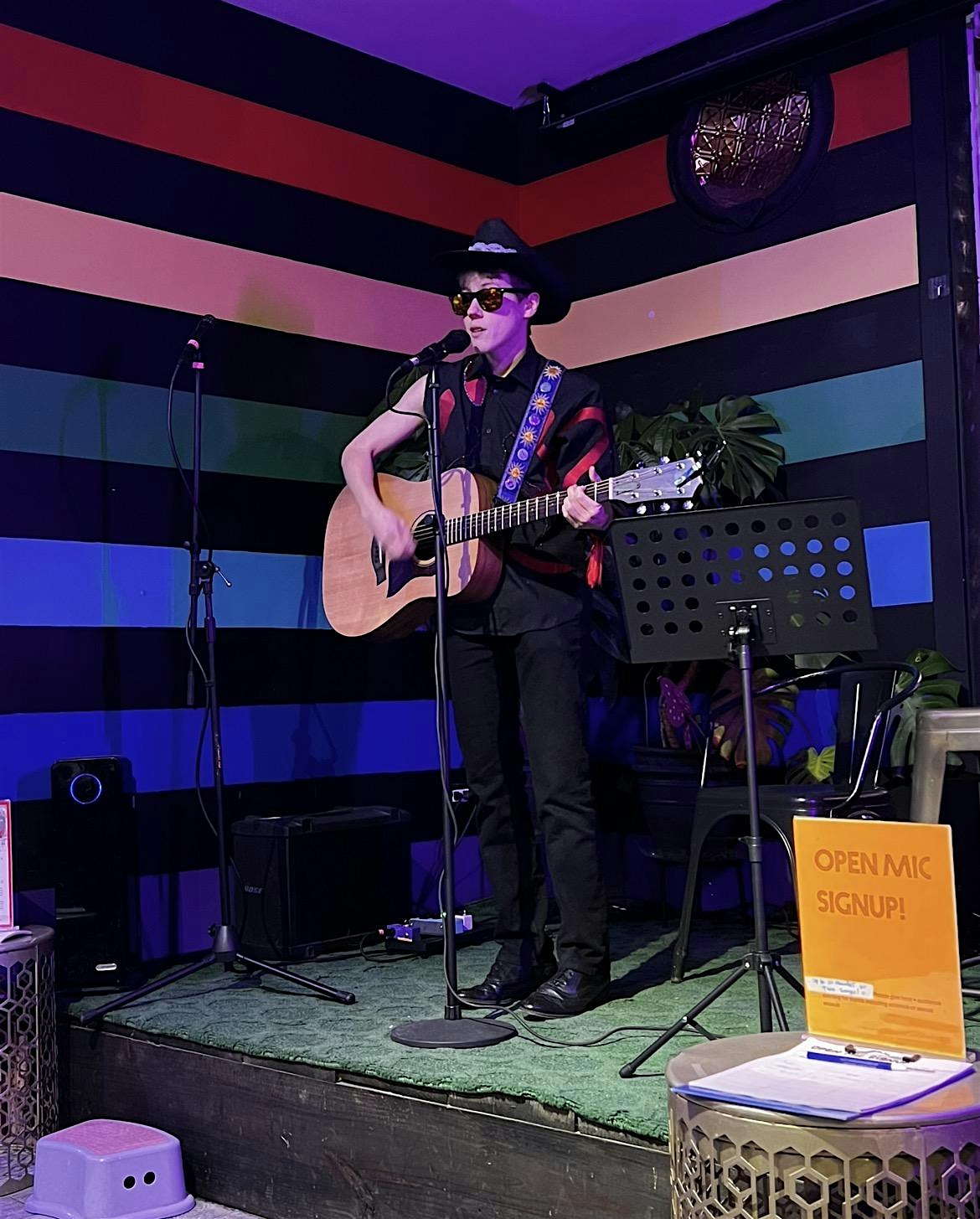 Sober Open Mic Night w/The Phoenix! at Eli Tea Bar – Chicago, IL