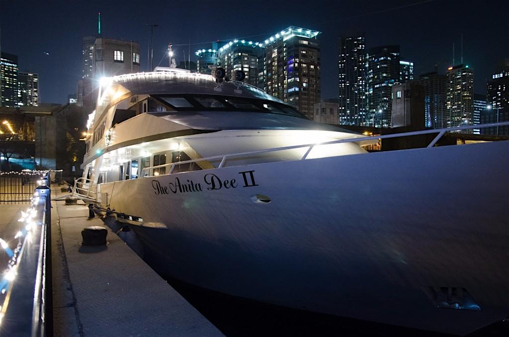 RNB Vs Hip Hop Sunset Yacht Cruise (3 Levels) Chicago at Anita Dee Yacht Charters – Chicago, IL