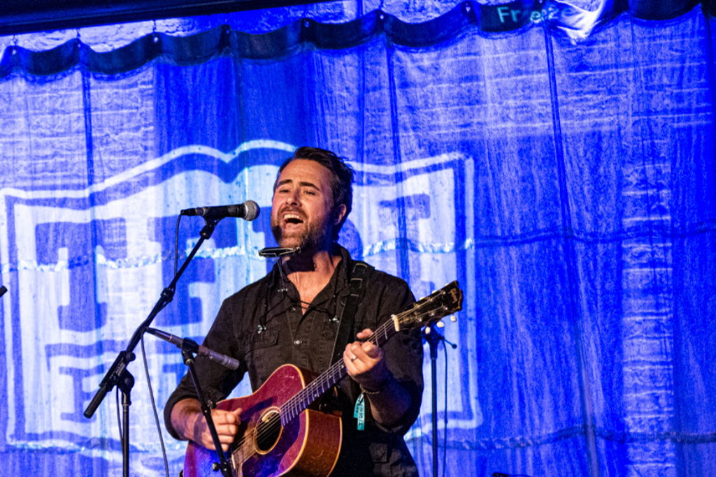 Jay Nash – Live. Solo. Acoustic. – Bala Cynwyd House Concert at – Philadelphia, PA