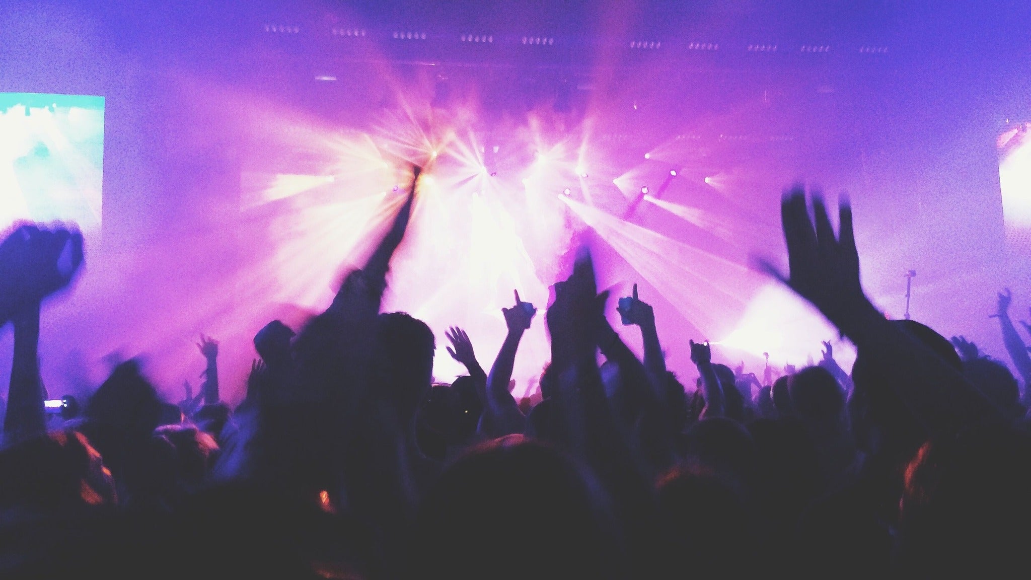 Playhouse Pres: Linska at Celebrities – Vancouver, Canada