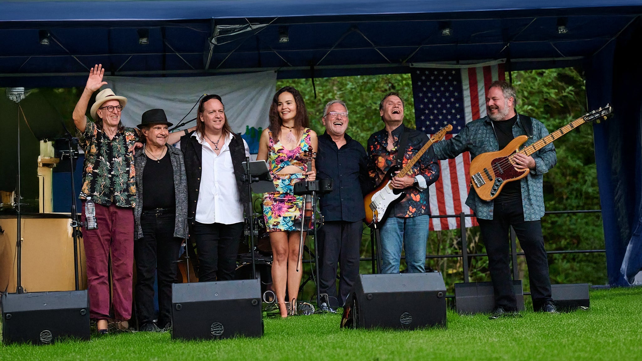Taylor Made – James Taylor Tribute at Suquamish Clearwater Beach Rock Music & Sports Lounge – Suquamish, WA